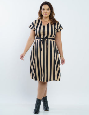 Vestido Curto Pontoroma Listrado Com Cinto