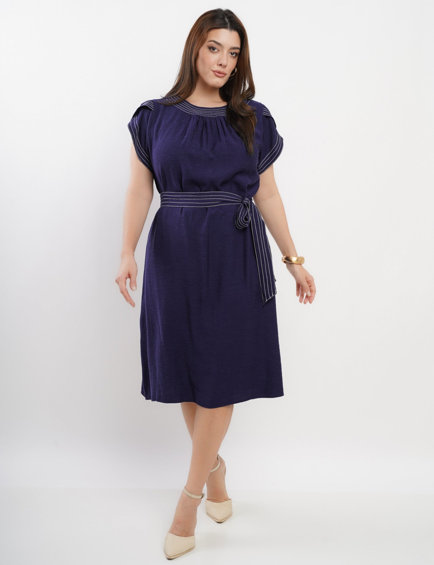 Vestido Curto Linho Misto Com Pesponto