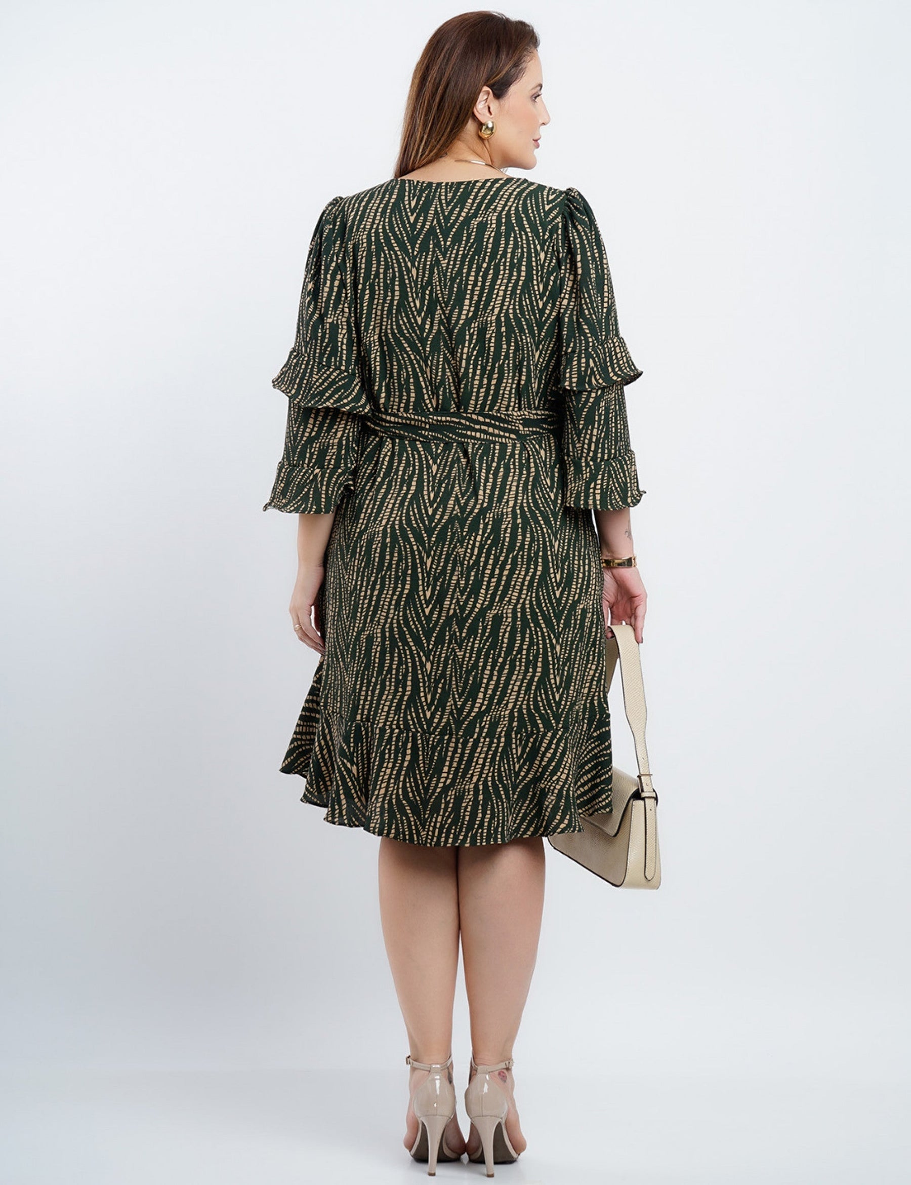 Vestido Curto Crepe Com Babado