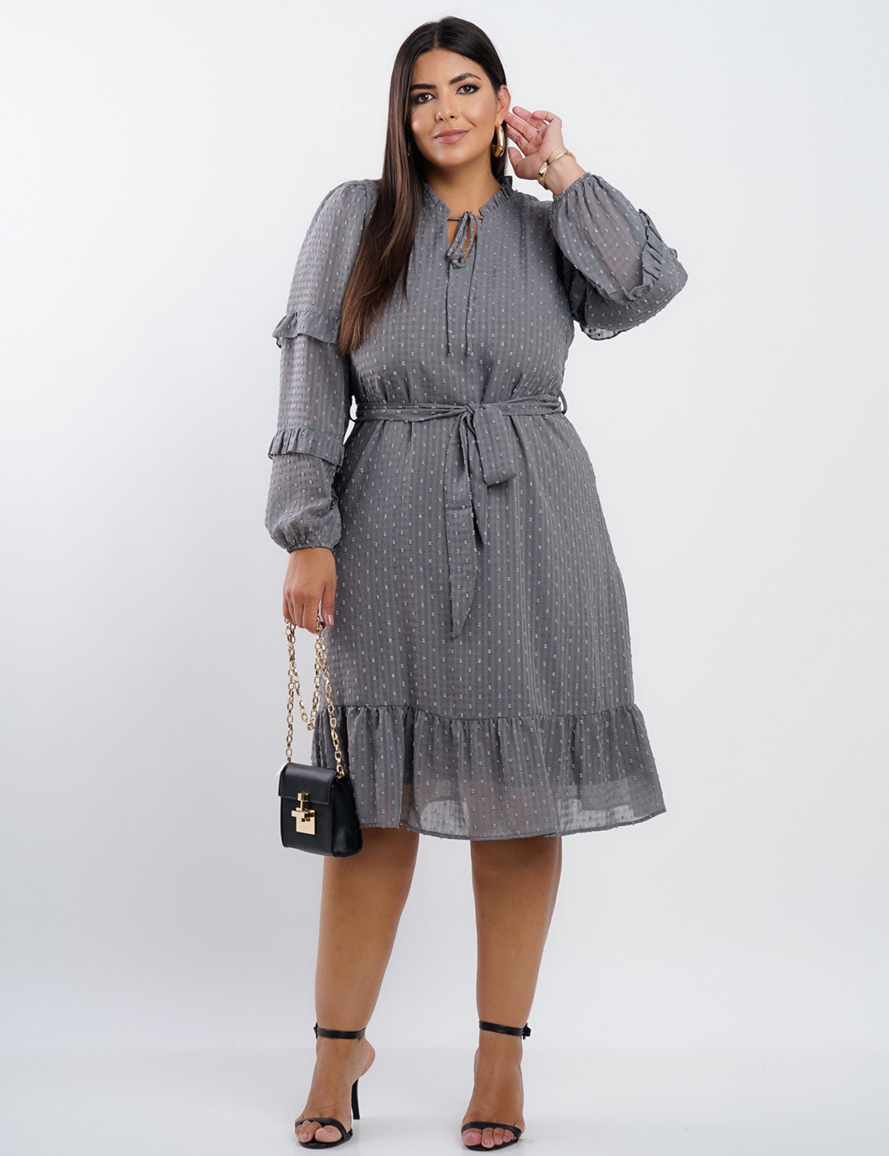 Vestido Curto Chiffon Poá Com Babadinho