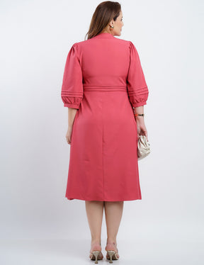 Vestido Midi Crepe Encorpado Com Nervuras