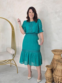 VESTIDO MIDI COM MARIA